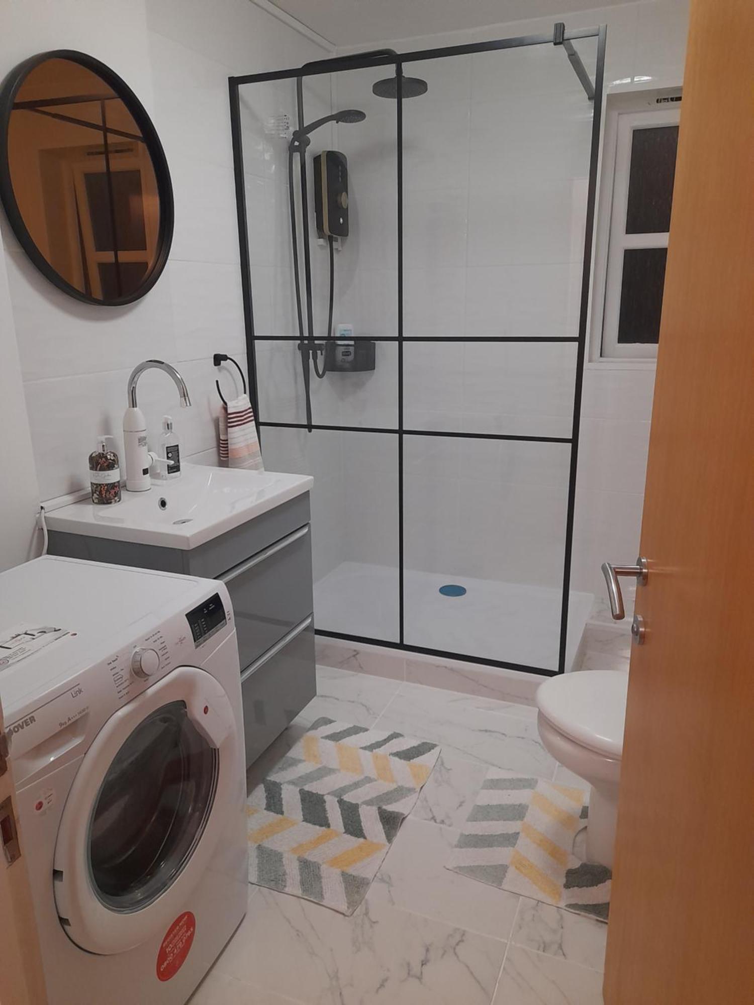 Glastonbury Town Center-Entire Apartment Екстериор снимка